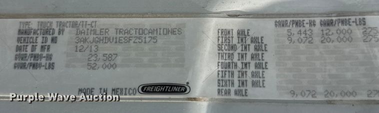 image for item FK1562 2014 Freightliner Cascadia semi truck