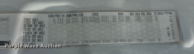 image for item FK1562 2014 Freightliner Cascadia semi truck