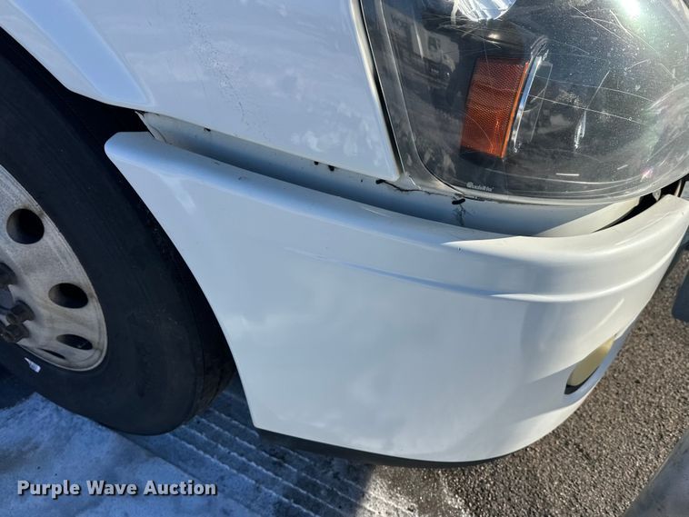 image for item FK1573 2015 Freightliner Cascadia  semi truck