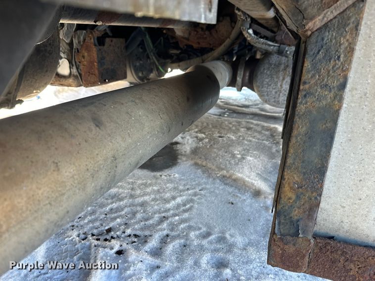 image for item FK1573 2015 Freightliner Cascadia  semi truck