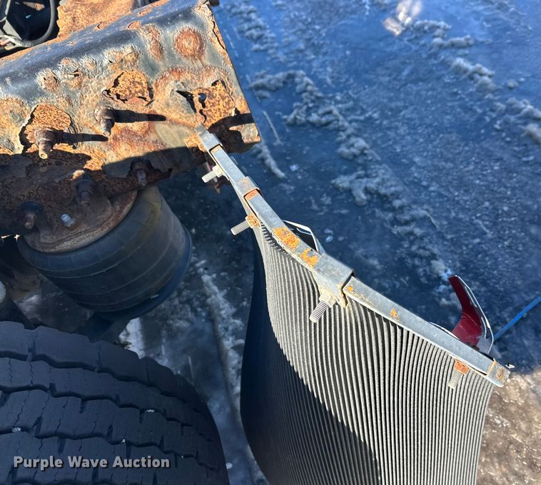 image for item FK1573 2015 Freightliner Cascadia  semi truck