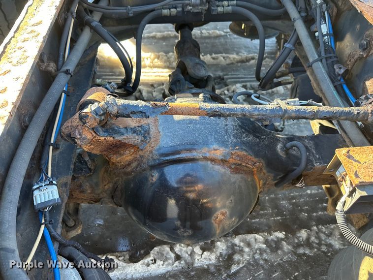 image for item FK1573 2015 Freightliner Cascadia  semi truck