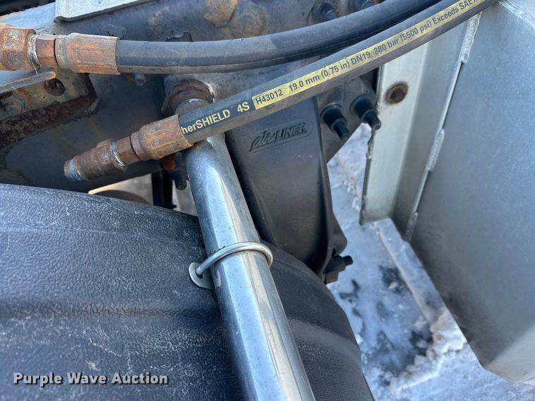 image for item FK1573 2015 Freightliner Cascadia  semi truck