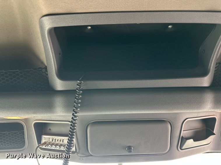 image for item FK1573 2015 Freightliner Cascadia  semi truck