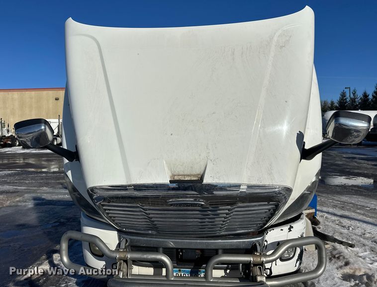 image for item FK1573 2015 Freightliner Cascadia  semi truck