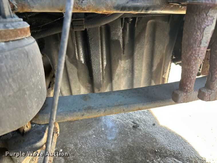 image for item FK1573 2015 Freightliner Cascadia  semi truck