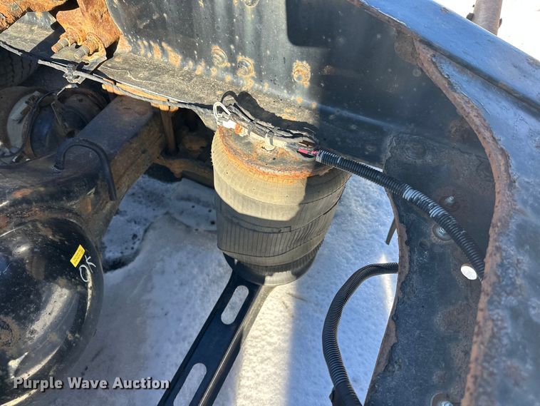 image for item FK1577 2015 Mack CXU613 semi truck