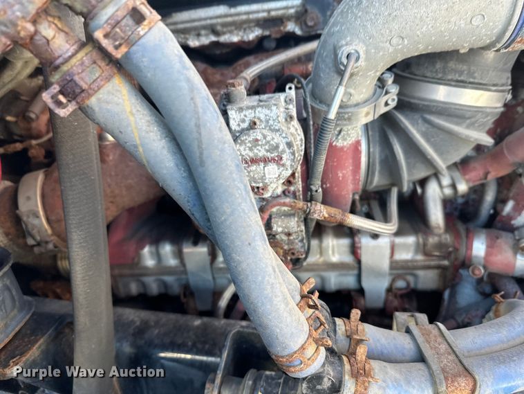 image for item FK1577 2015 Mack CXU613 semi truck