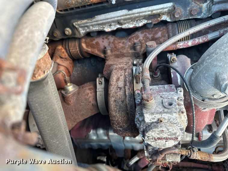 image for item FK1577 2015 Mack CXU613 semi truck