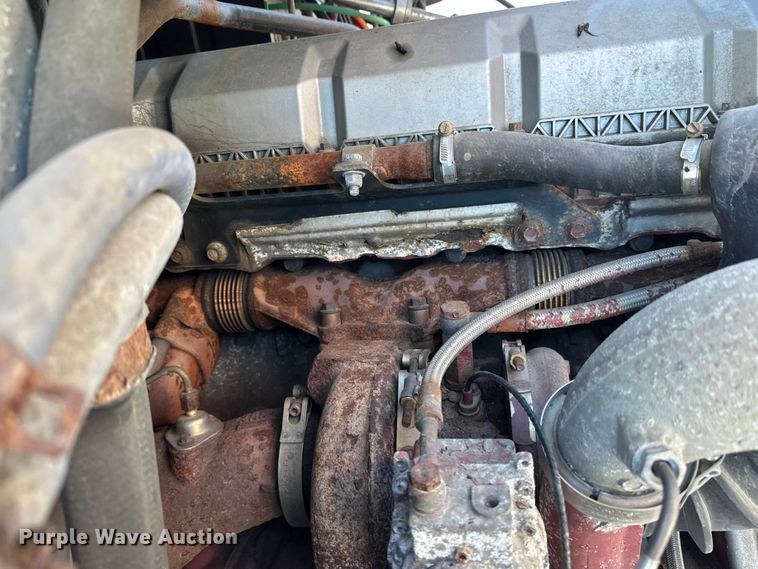 image for item FK1577 2015 Mack CXU613 semi truck