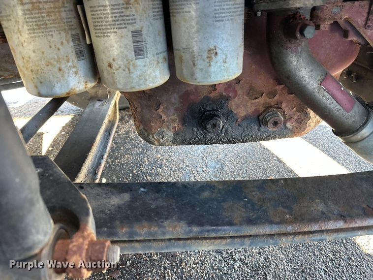 image for item FK1577 2015 Mack CXU613 semi truck