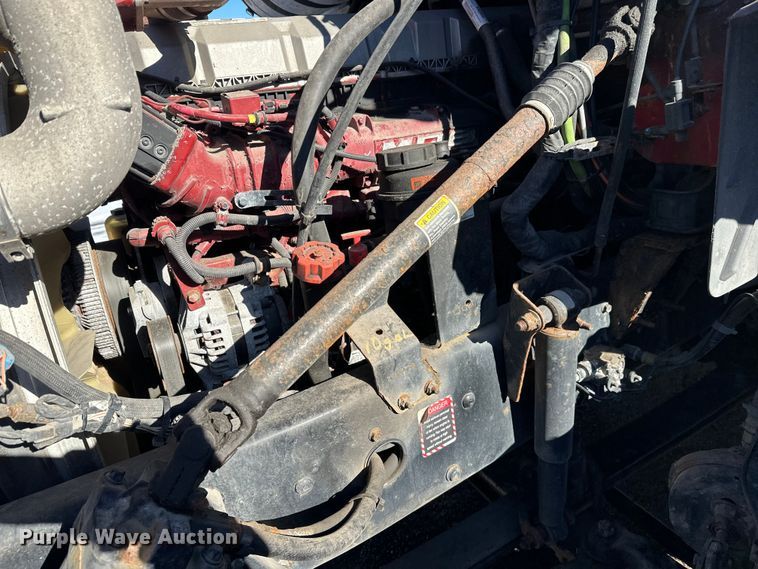 image for item FK1577 2015 Mack CXU613 semi truck