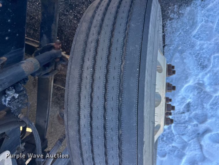 image for item FK1577 2015 Mack CXU613 semi truck