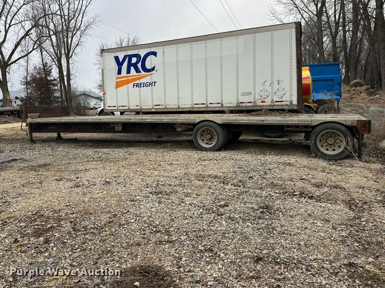 image for item FK1763 2005 Fontaine drop deck trailer