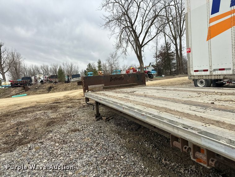 image for item FK1763 2005 Fontaine drop deck trailer