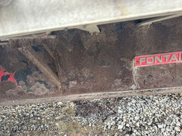 image for item FK1763 2005 Fontaine drop deck trailer