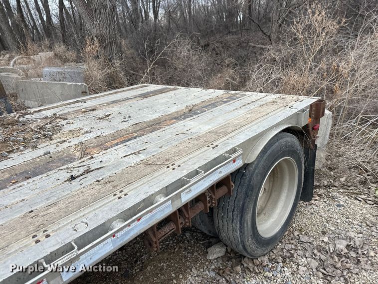 image for item FK1763 2005 Fontaine drop deck trailer