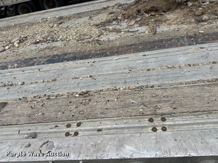 image for item FK1763 2005 Fontaine drop deck trailer