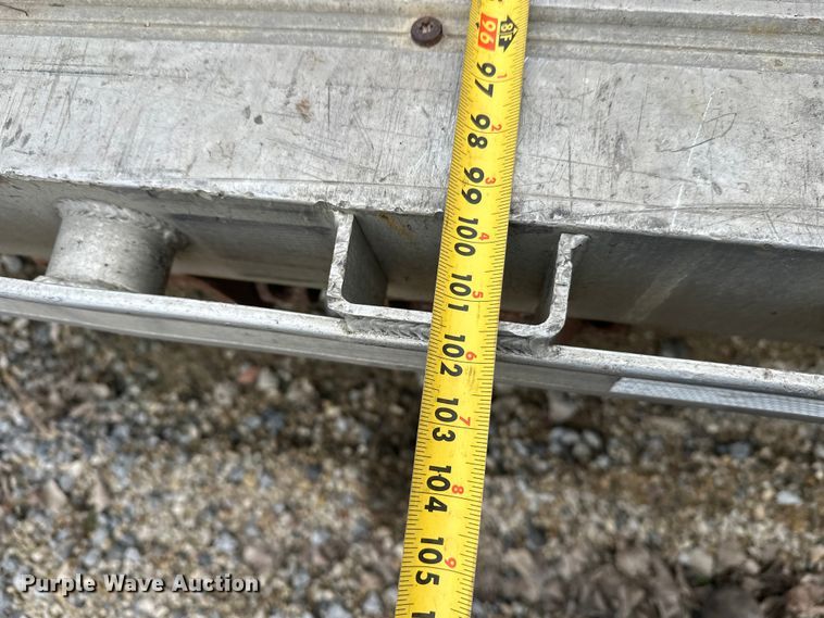 image for item FK1763 2005 Fontaine drop deck trailer