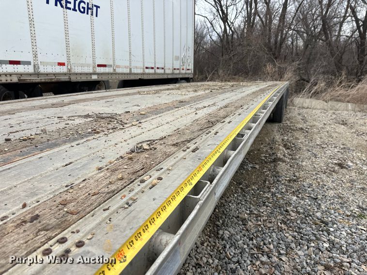 image for item FK1763 2005 Fontaine drop deck trailer