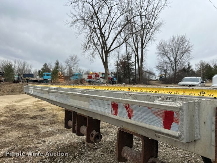 image for item FK1763 2005 Fontaine drop deck trailer