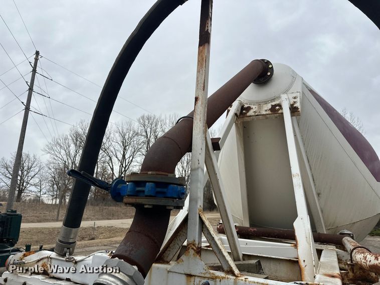 image for item FK1764 1989 Fruehauf HAB-T2-J 1000 pneumatic dry bulk trailer