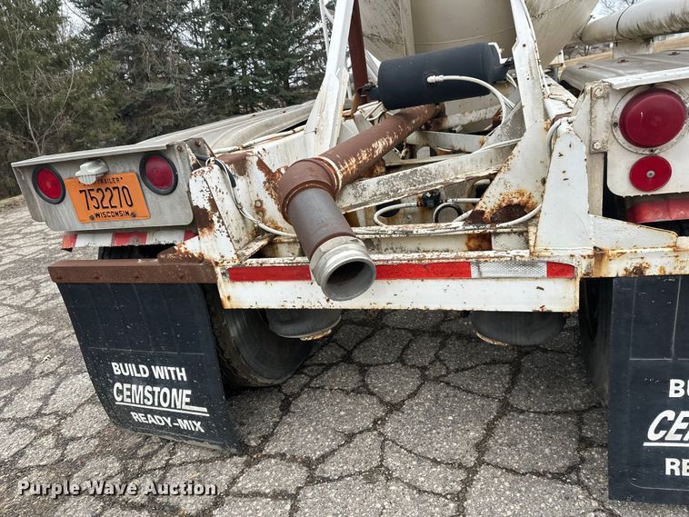 image for item FK1764 1989 Fruehauf HAB-T2-J 1000 pneumatic dry bulk trailer