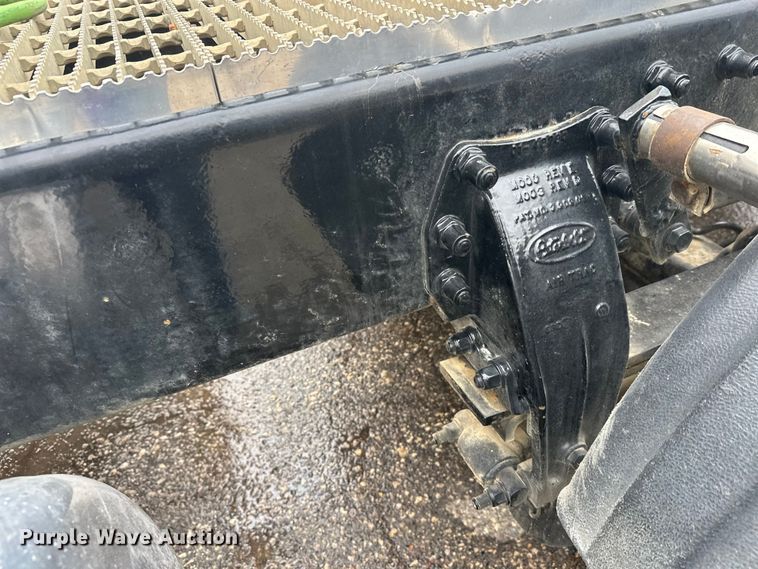 image for item FK1769 2006 Peterbilt 379 semi truck