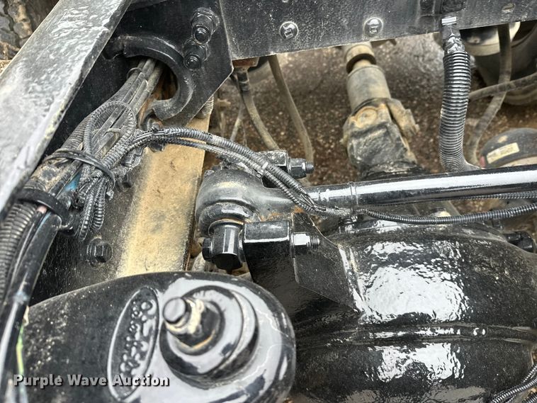 image for item FK1769 2006 Peterbilt 379 semi truck