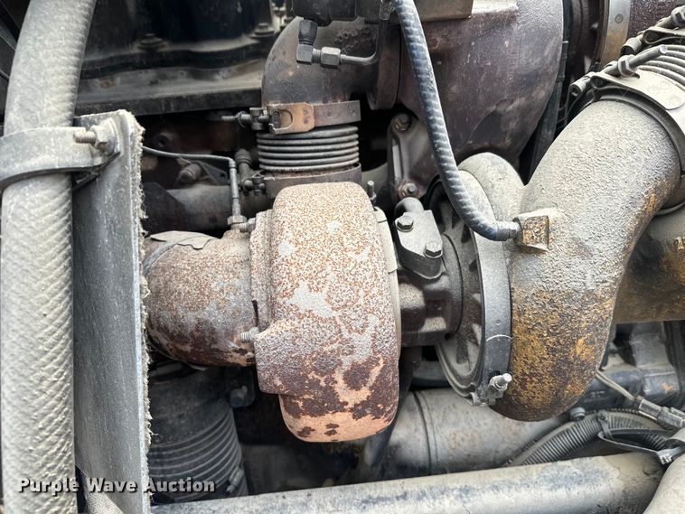 image for item FK1769 2006 Peterbilt 379 semi truck