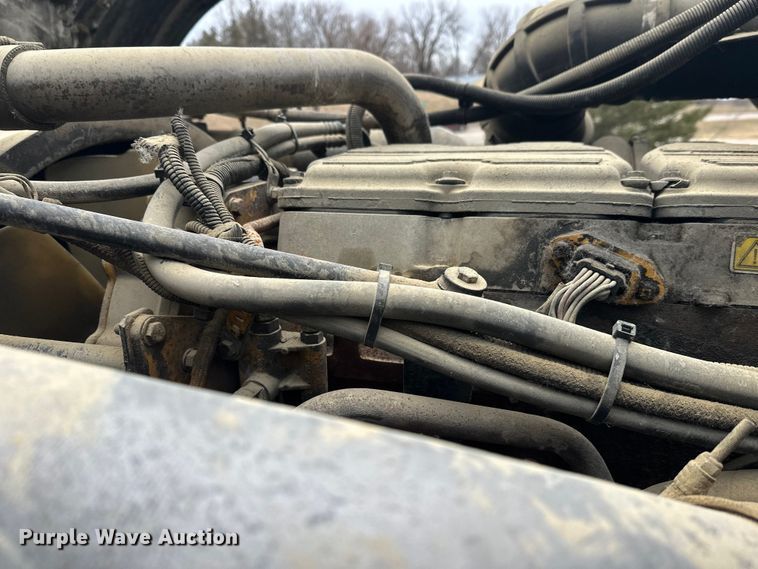 image for item FK1769 2006 Peterbilt 379 semi truck