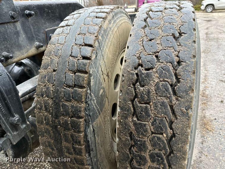 image for item FK1769 2006 Peterbilt 379 semi truck