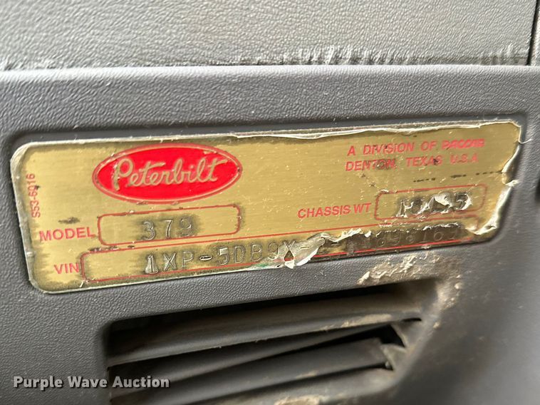 image for item FK1769 2006 Peterbilt 379 semi truck
