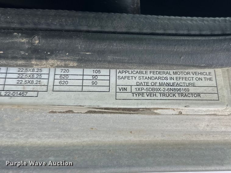 image for item FK1769 2006 Peterbilt 379 semi truck