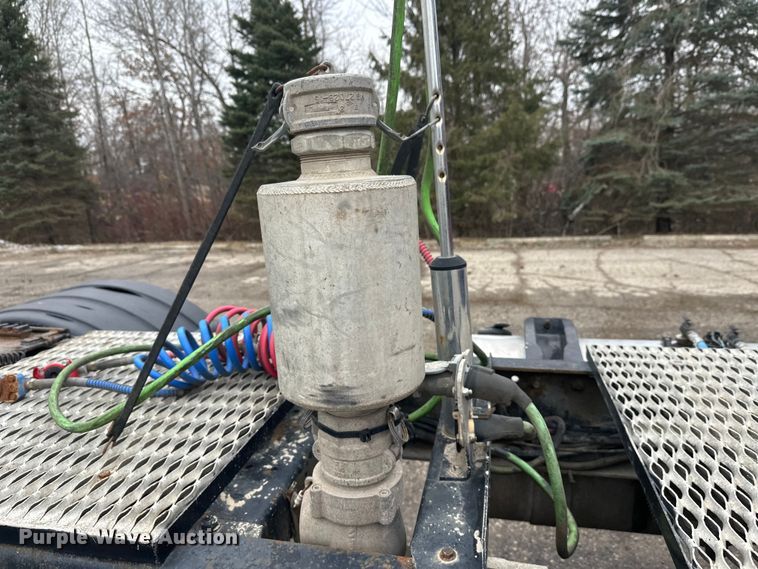 image for item FK1770 1999 Peterbilt 379 semi truck