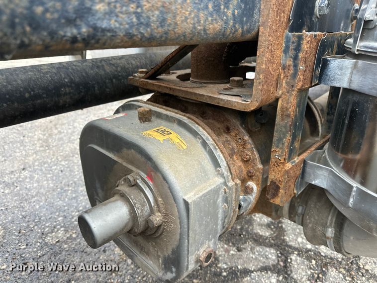 image for item FK1770 1999 Peterbilt 379 semi truck