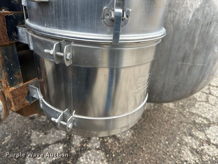 image for item FK1770 1999 Peterbilt 379 semi truck