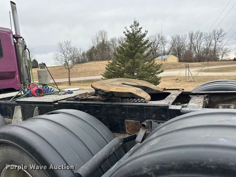 image for item FK1770 1999 Peterbilt 379 semi truck