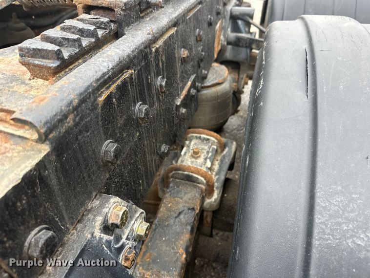 image for item FK1770 1999 Peterbilt 379 semi truck