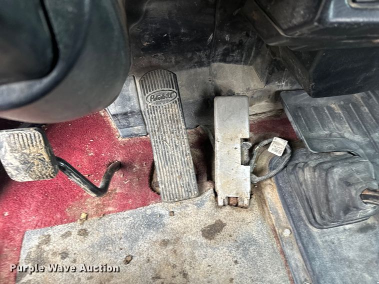 image for item FK1770 1999 Peterbilt 379 semi truck