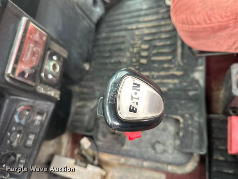 image for item FK1770 1999 Peterbilt 379 semi truck