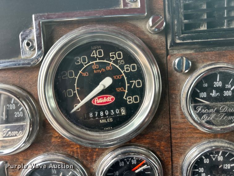 image for item FK1770 1999 Peterbilt 379 semi truck