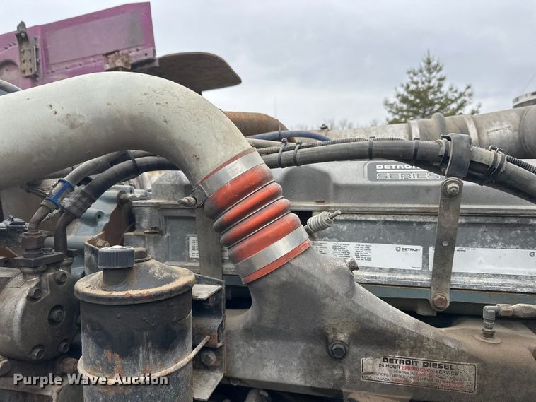 image for item FK1770 1999 Peterbilt 379 semi truck