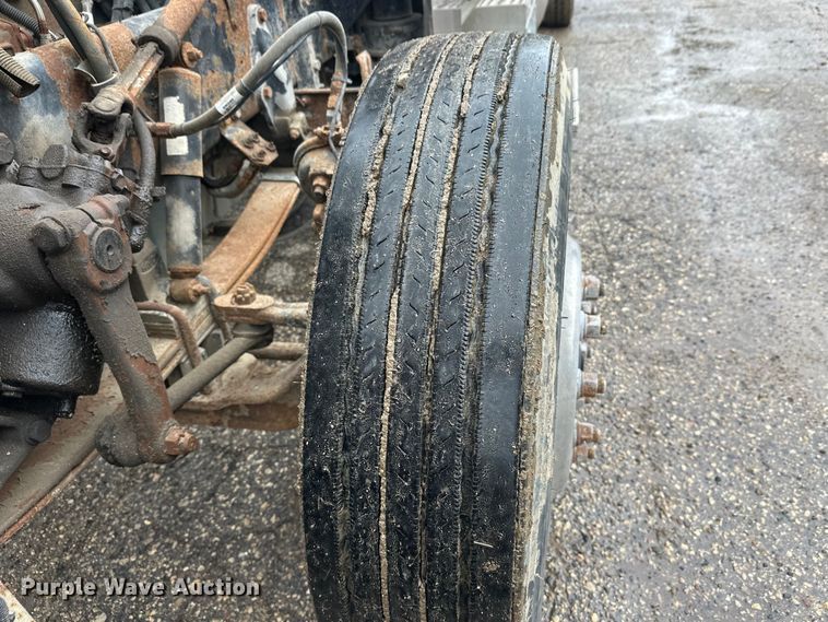 image for item FK1770 1999 Peterbilt 379 semi truck