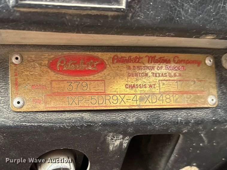image for item FK1770 1999 Peterbilt 379 semi truck