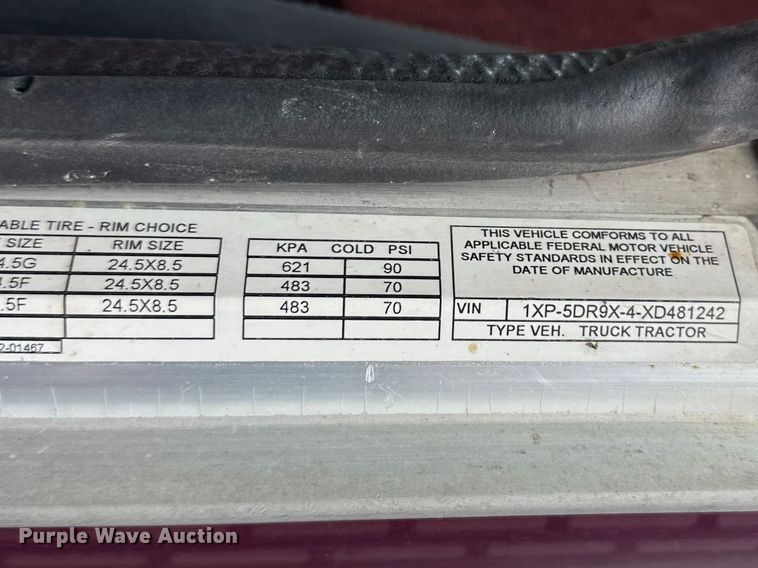 image for item FK1770 1999 Peterbilt 379 semi truck