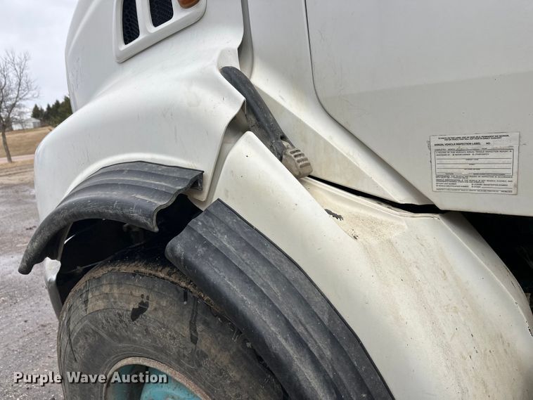 image for item FK1771 2001 Sterling L9500 dump truck