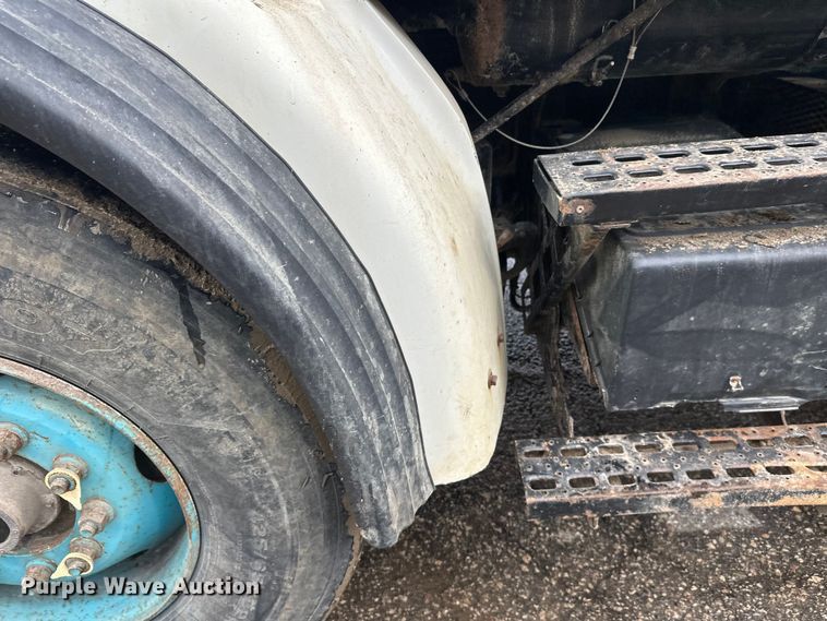 image for item FK1771 2001 Sterling L9500 dump truck