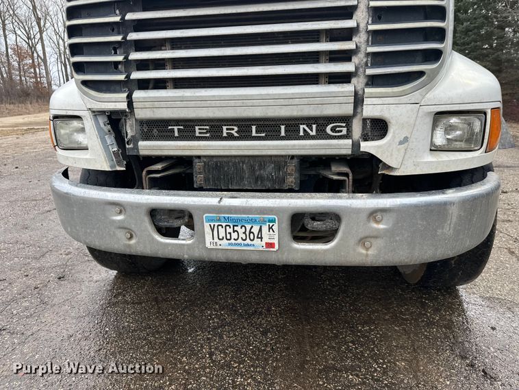 image for item FK1771 2001 Sterling L9500 dump truck