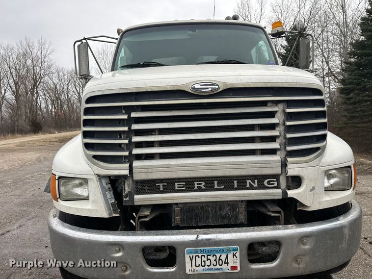 image for item FK1771 2001 Sterling L9500 dump truck